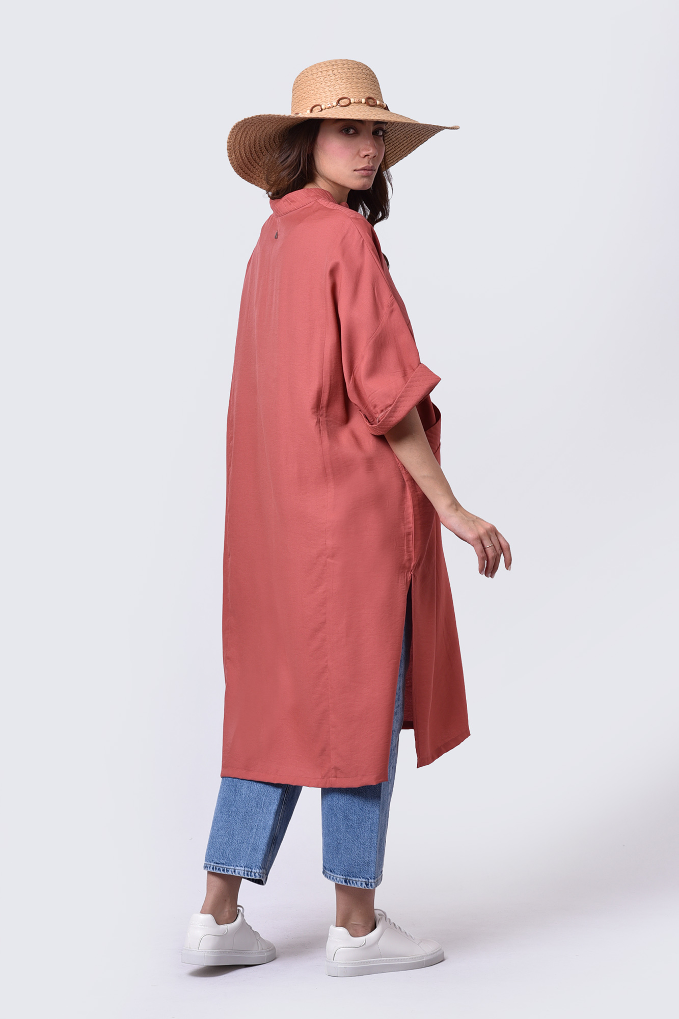 مانتو جلو بسته بلند پنبه دوزی