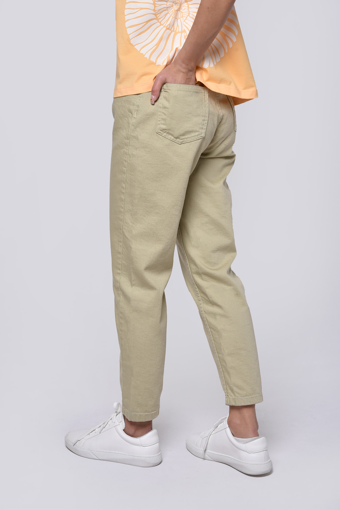 شلوار جین مام فیت