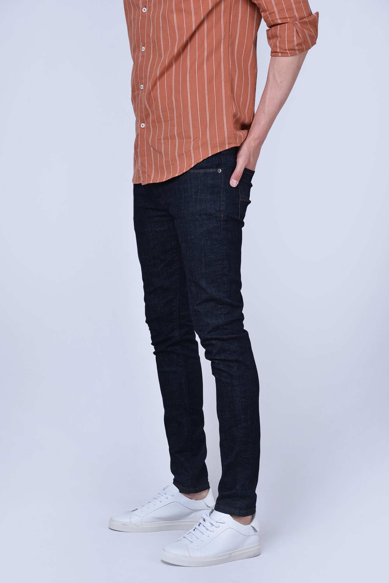 شلوار جین اسلیم