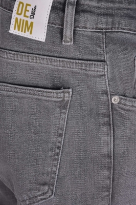 شلوار جین اسلیم