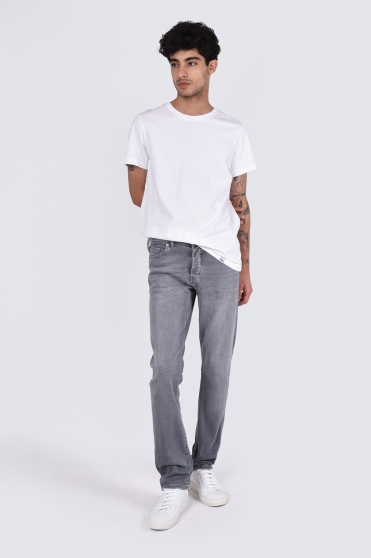 شلوار جین رگولار