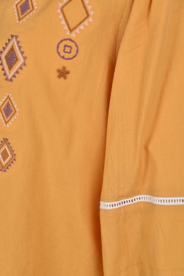 بلوز آستین بلند گلدوزی دار