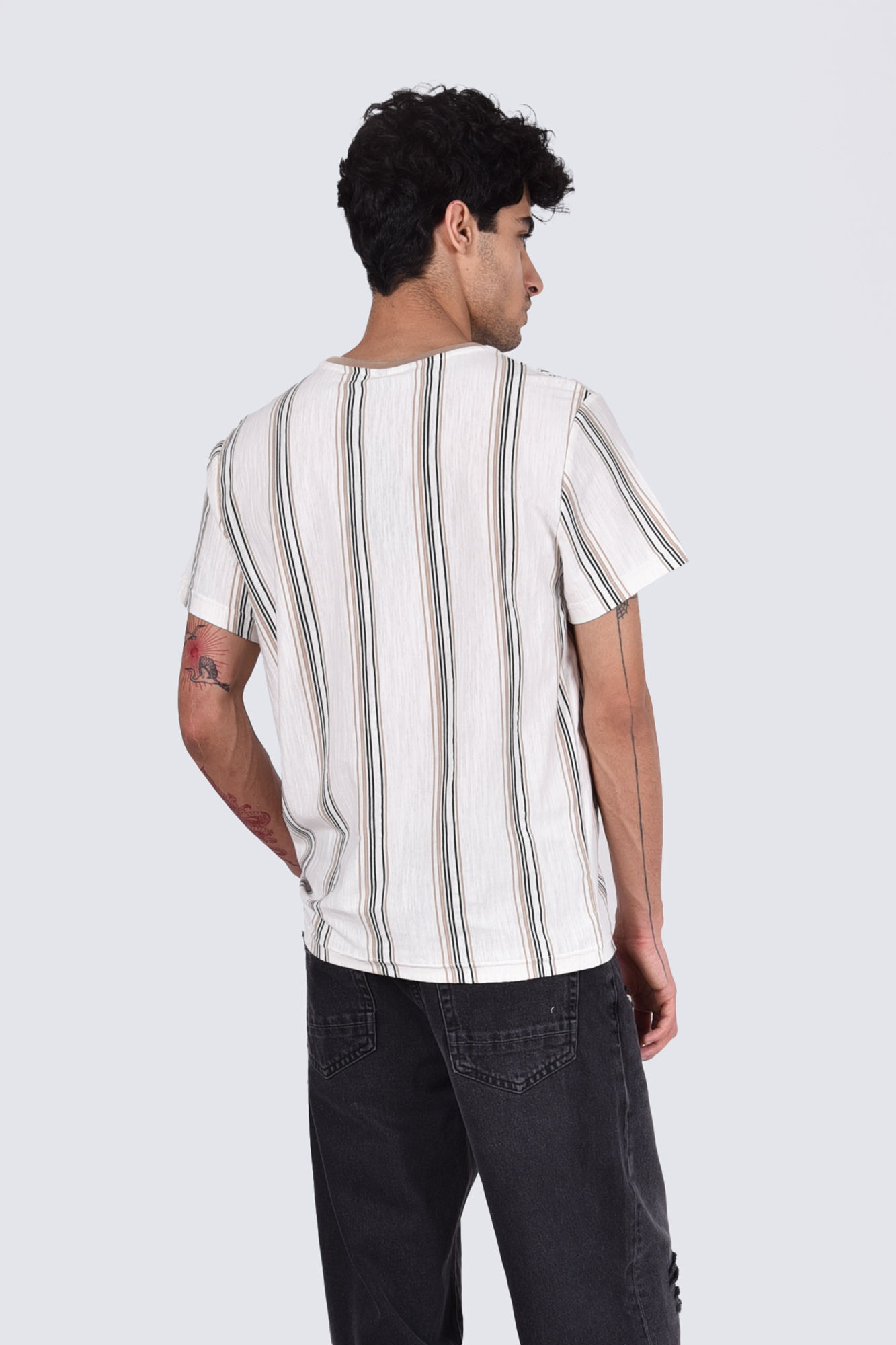 تیشرت آستین کوتاه راه راه