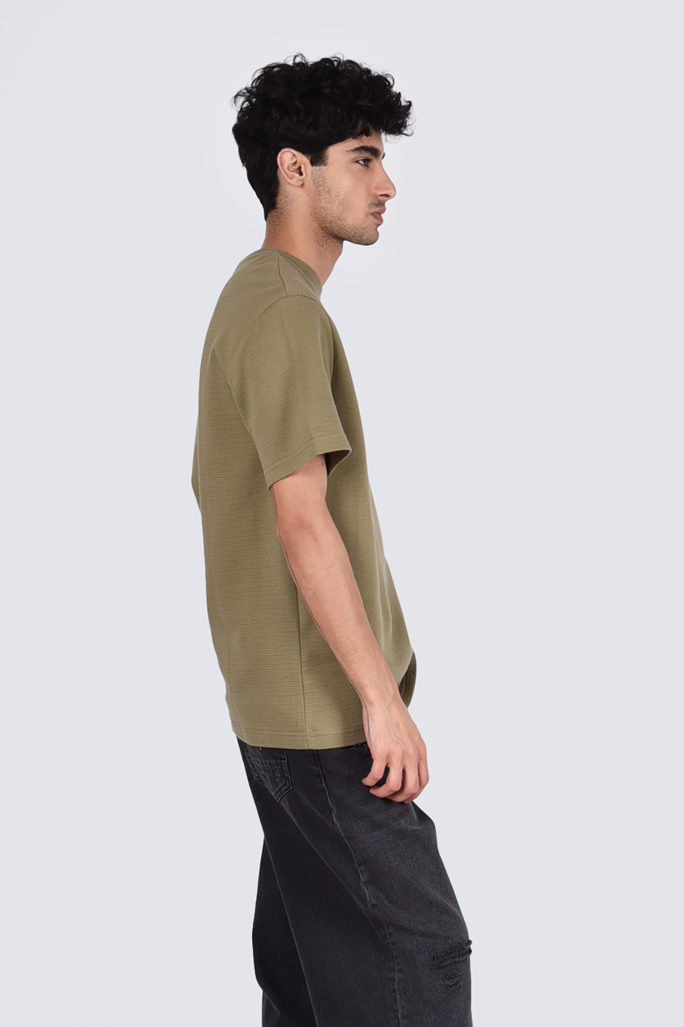 تیشرت آستین کوتاه جیب دار