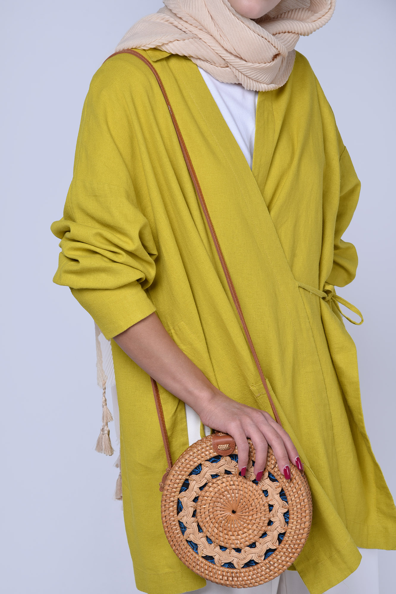 مانتو لینن چپ و راستی