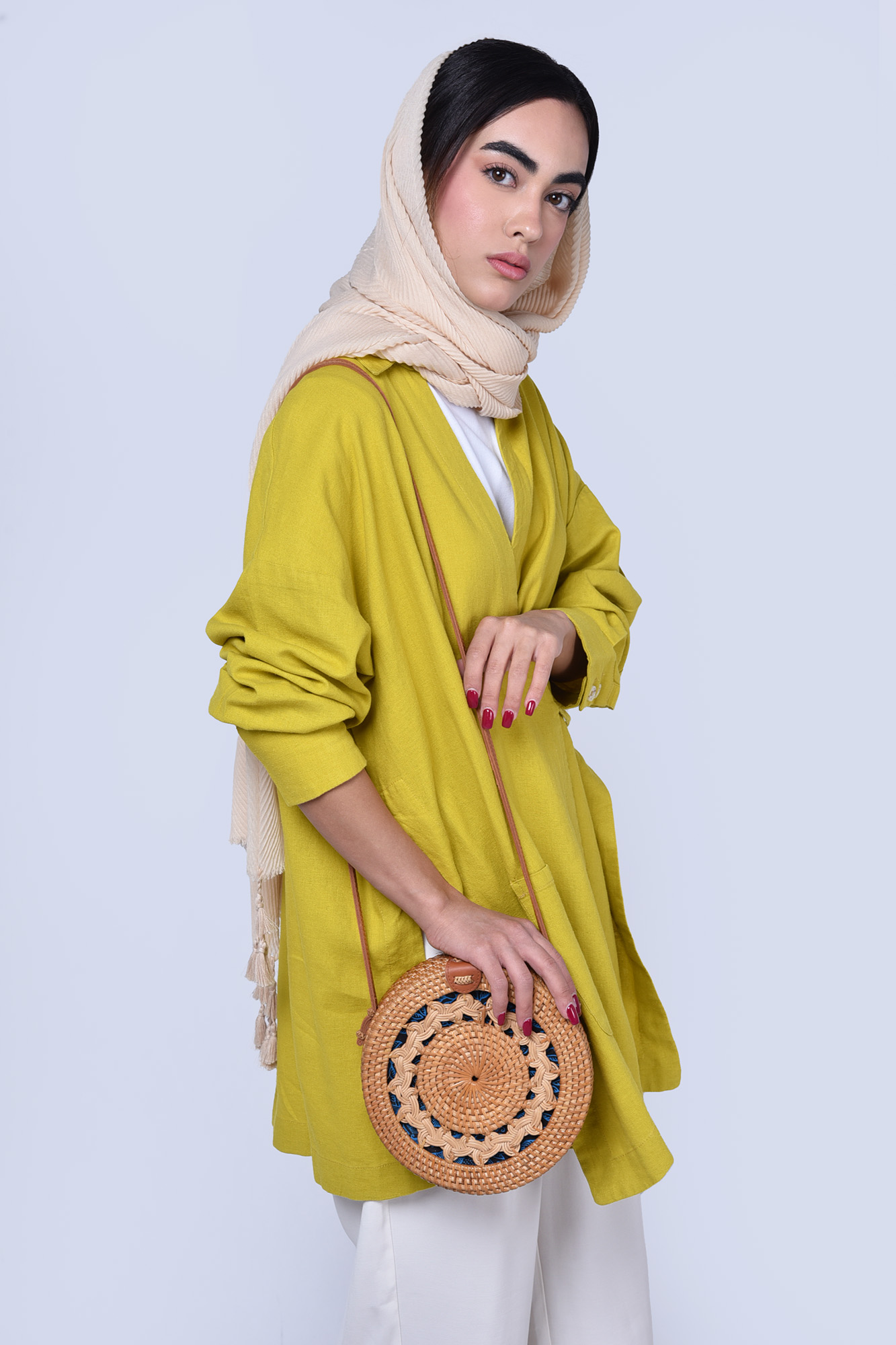 مانتو لینن چپ و راستی