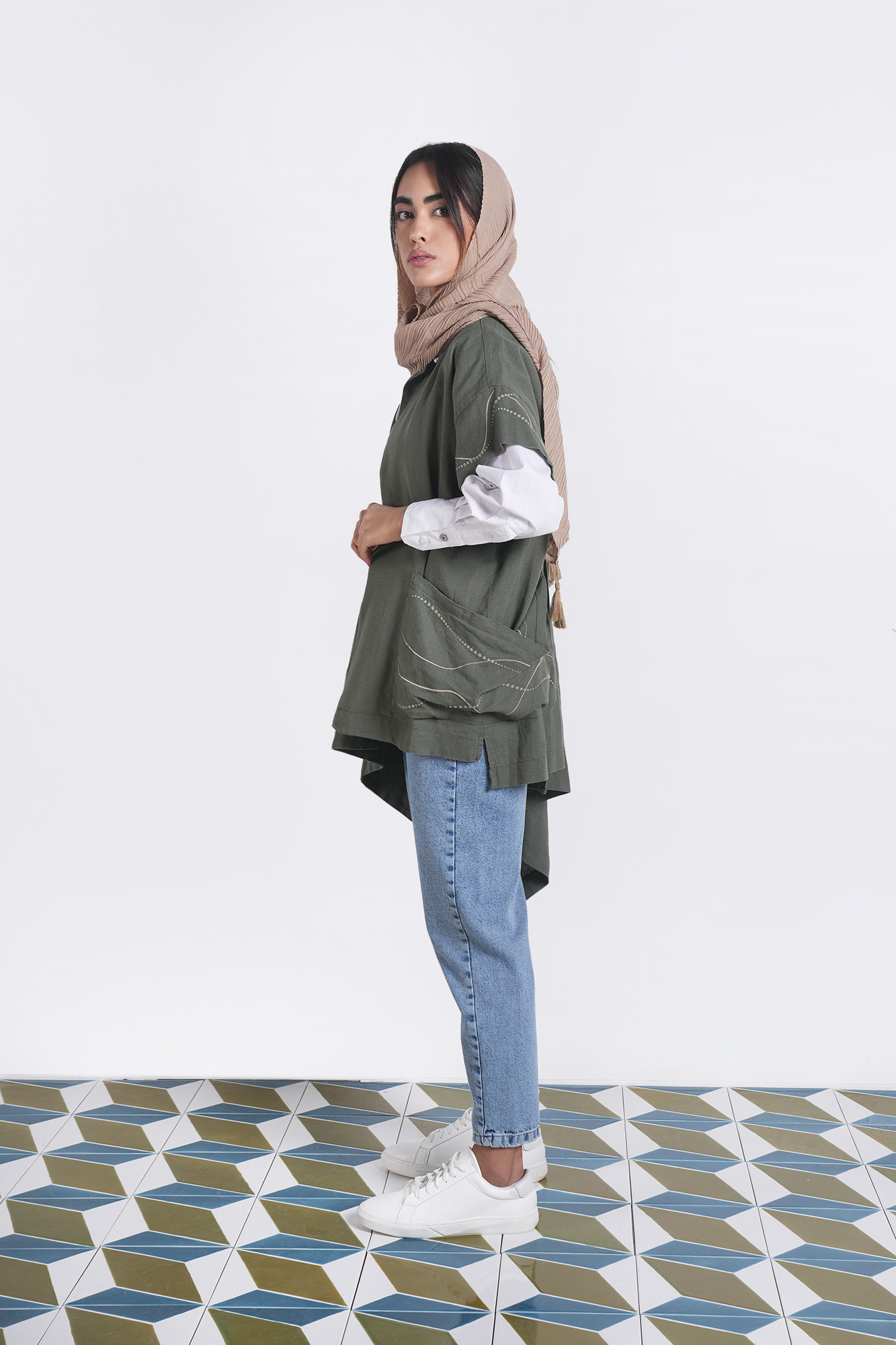 مانتو لینن گلدوزی دار