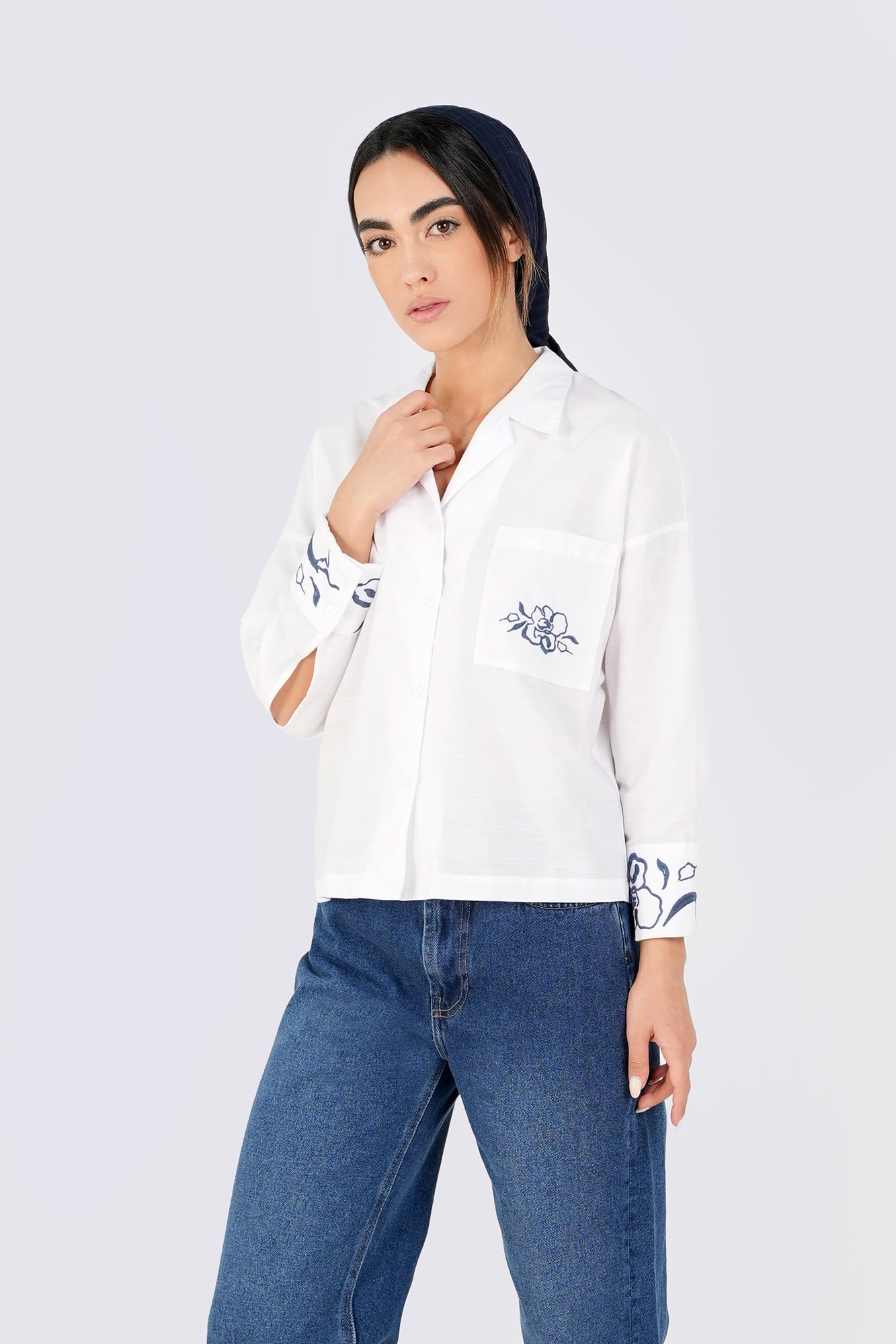 شومیز آستین بلند گلدوزی دار