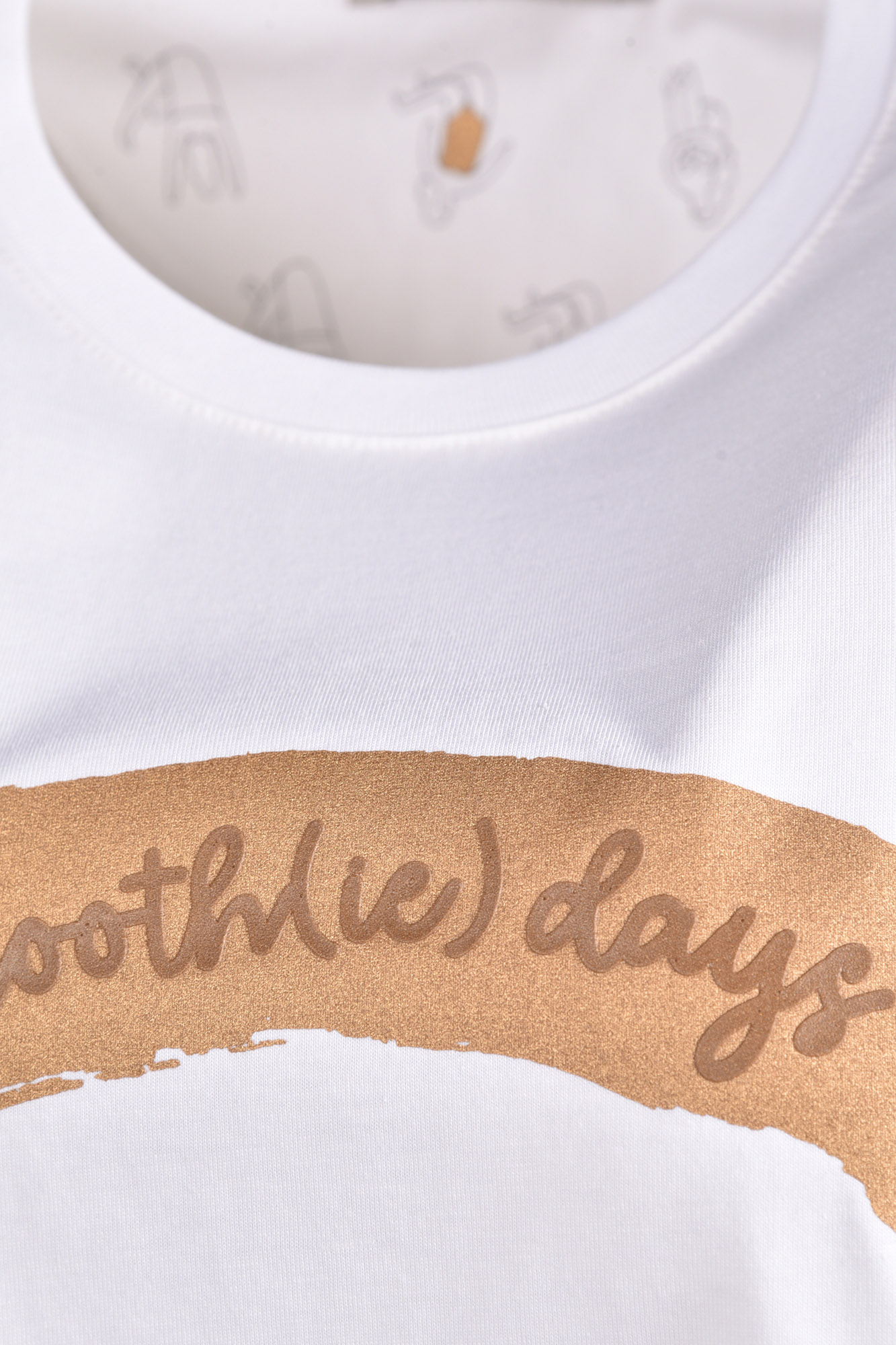 تیشرت آستین کوتاه چاپی