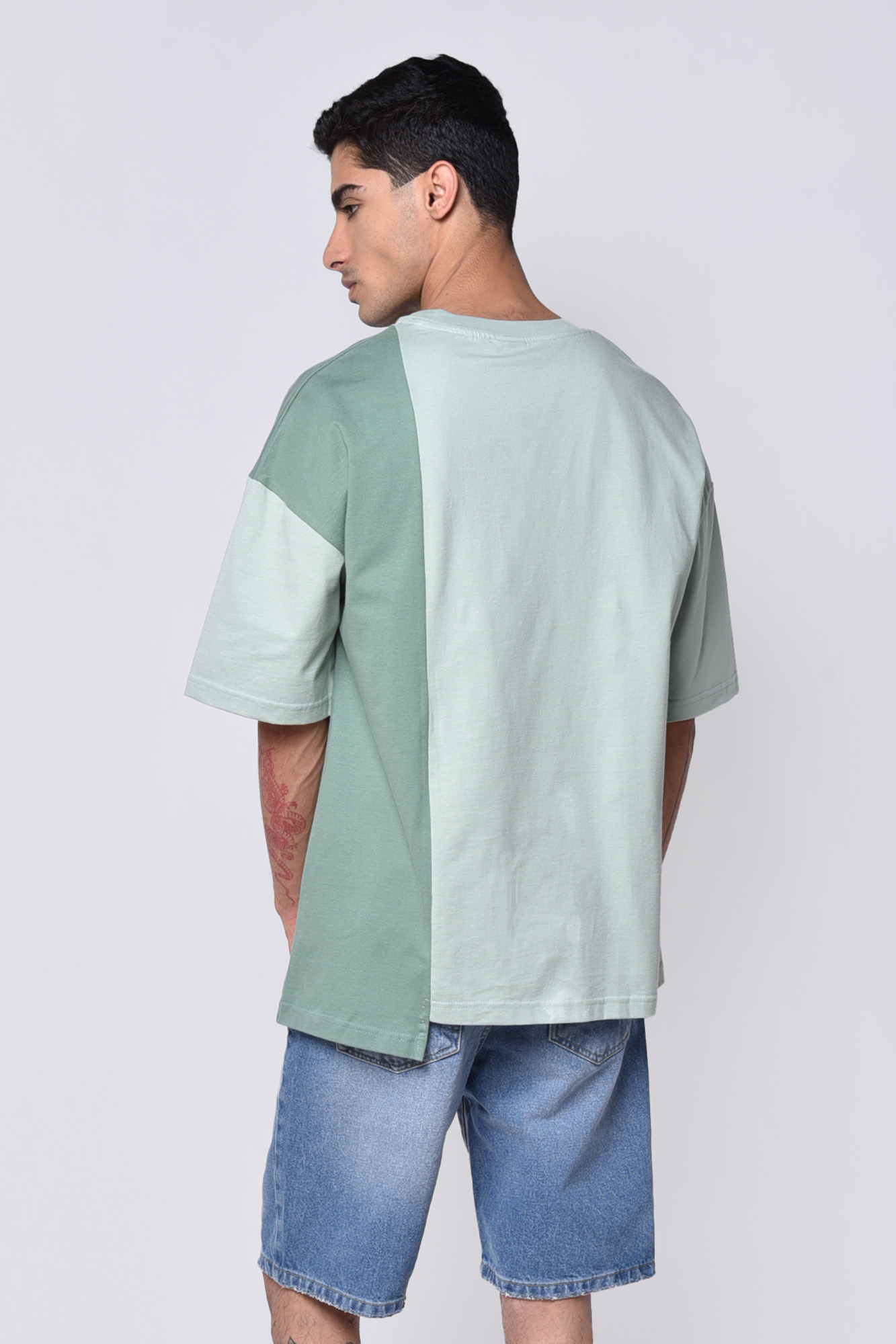 تیشرت آستین کوتاه چاپی