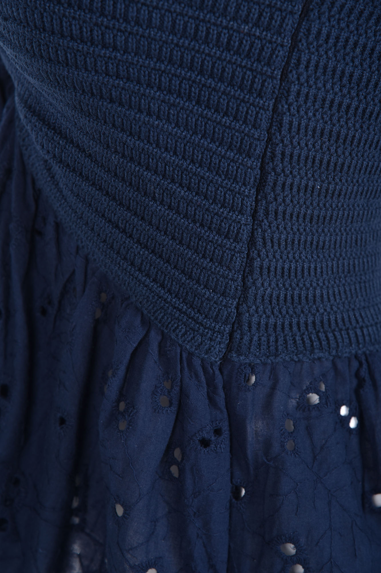 تاپ پیراهنی طرحدار زنانه