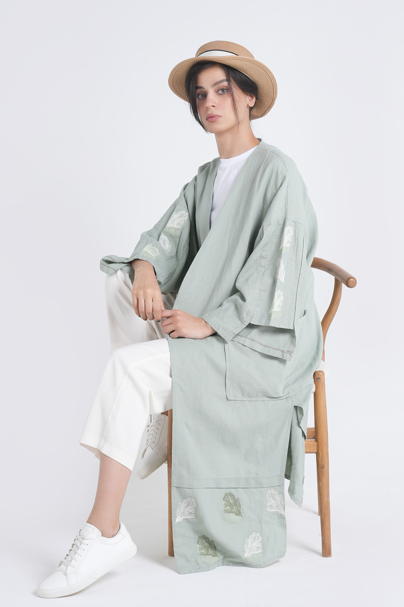 مانتو چاپ و گلدوزی زنانه