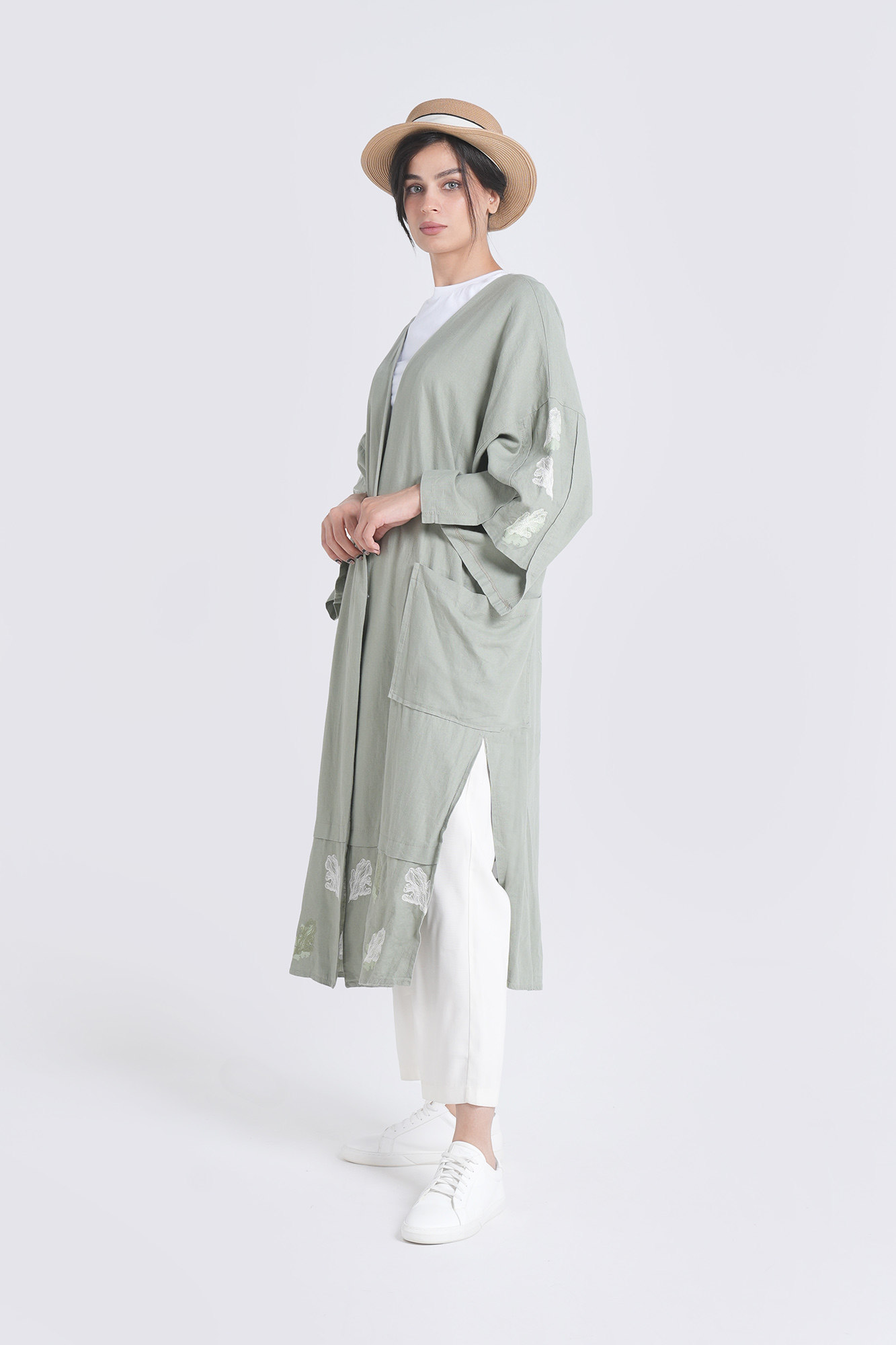 مانتو چاپ و گلدوزی زنانه