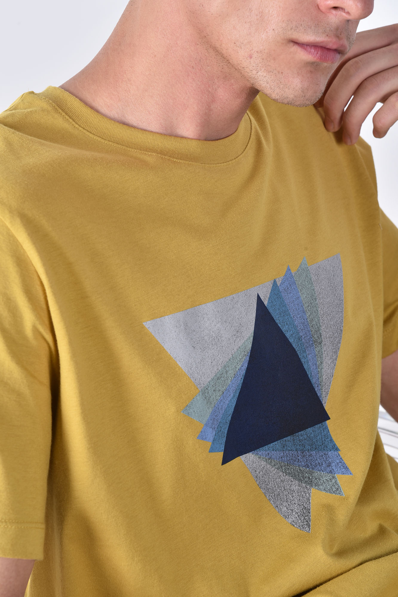 تیشرت آستین کوتاه چاپی مردانه