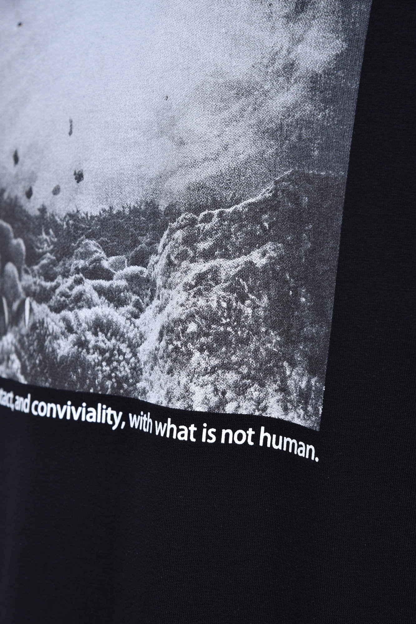 تیشرت آستین کوتاه چاپی مردانه