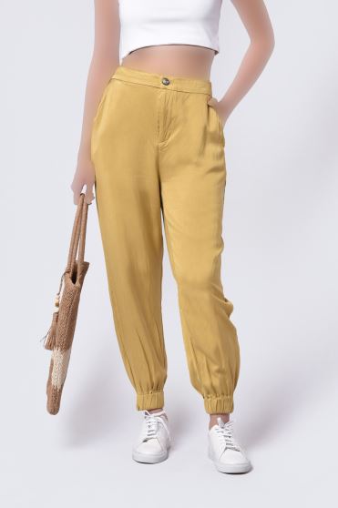 شلوار پارچه ای ساده زنانه