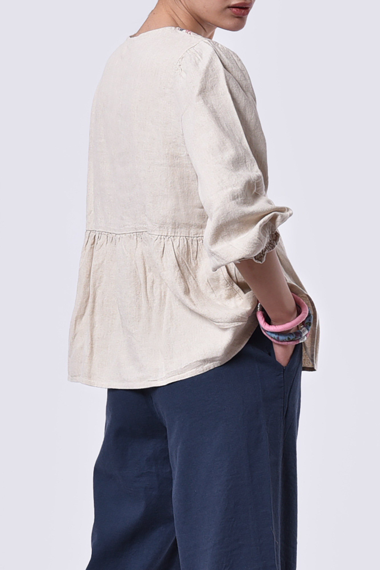 بلوز آستین بلند گلدوزی رنانه