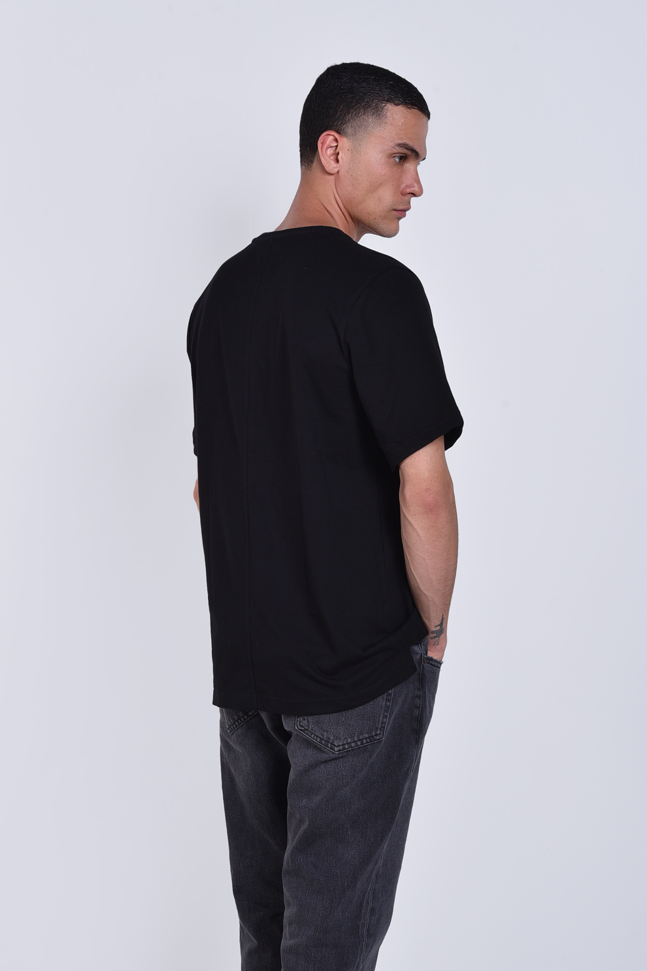 تیشرت آستین کوتاه چاپی مردانه