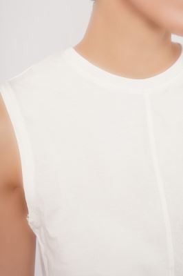 تاپ تیشرتی ساده زنانه