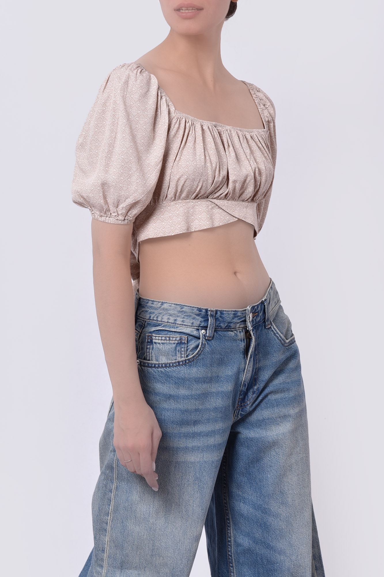 بلوز آستین کوتاه طرحدار زنانه