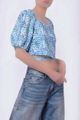بلوز آستین کوتاه طرحدار زنانه