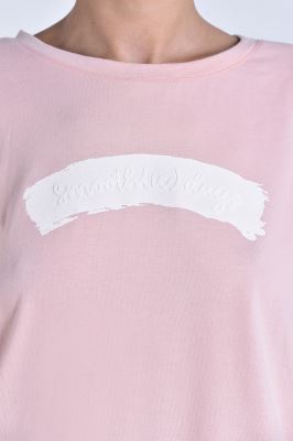 تیشرت آستین کوتاه چاپی زنانه