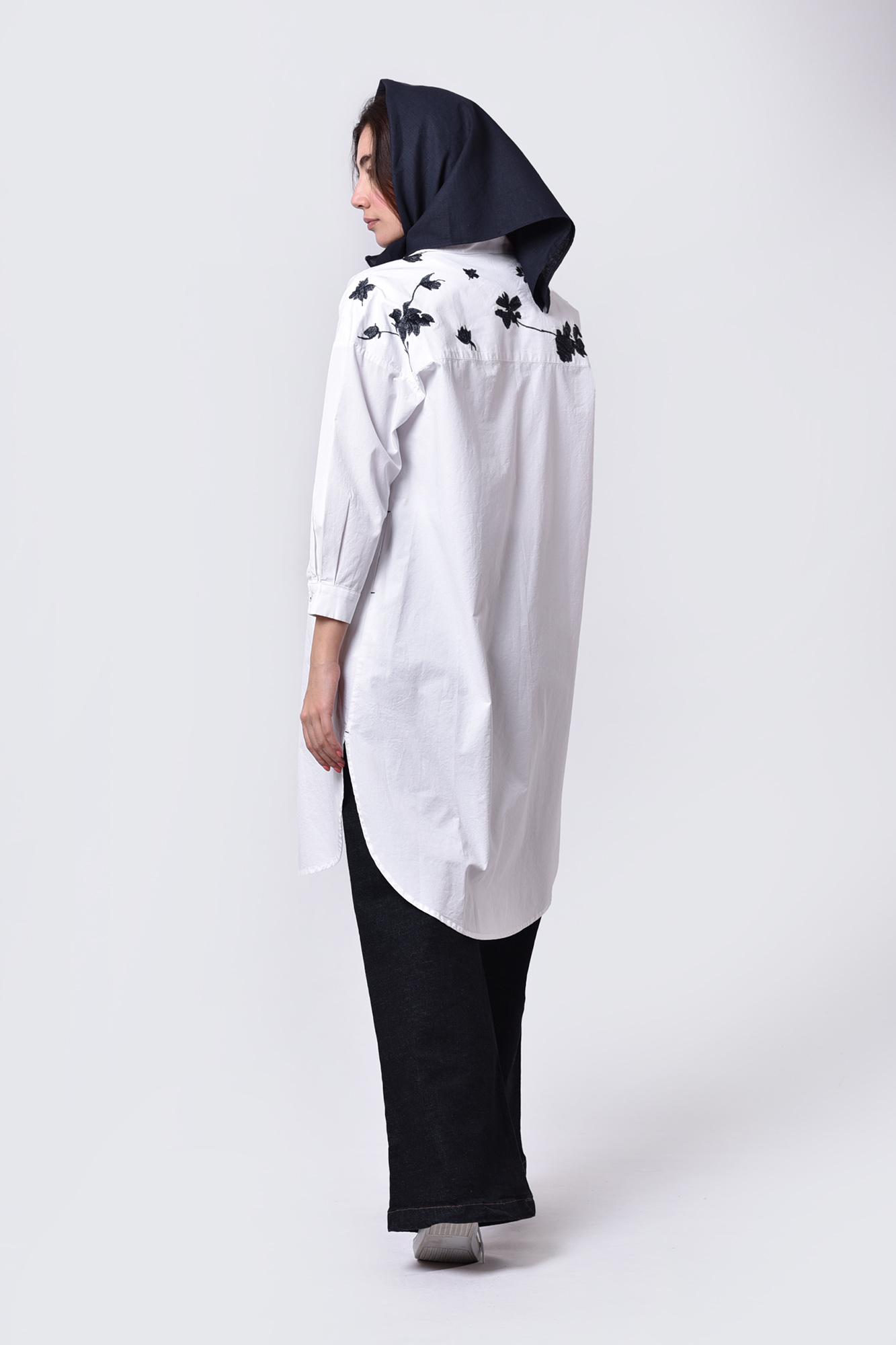 مانتو غیر رسمی گلدوزی زنانه