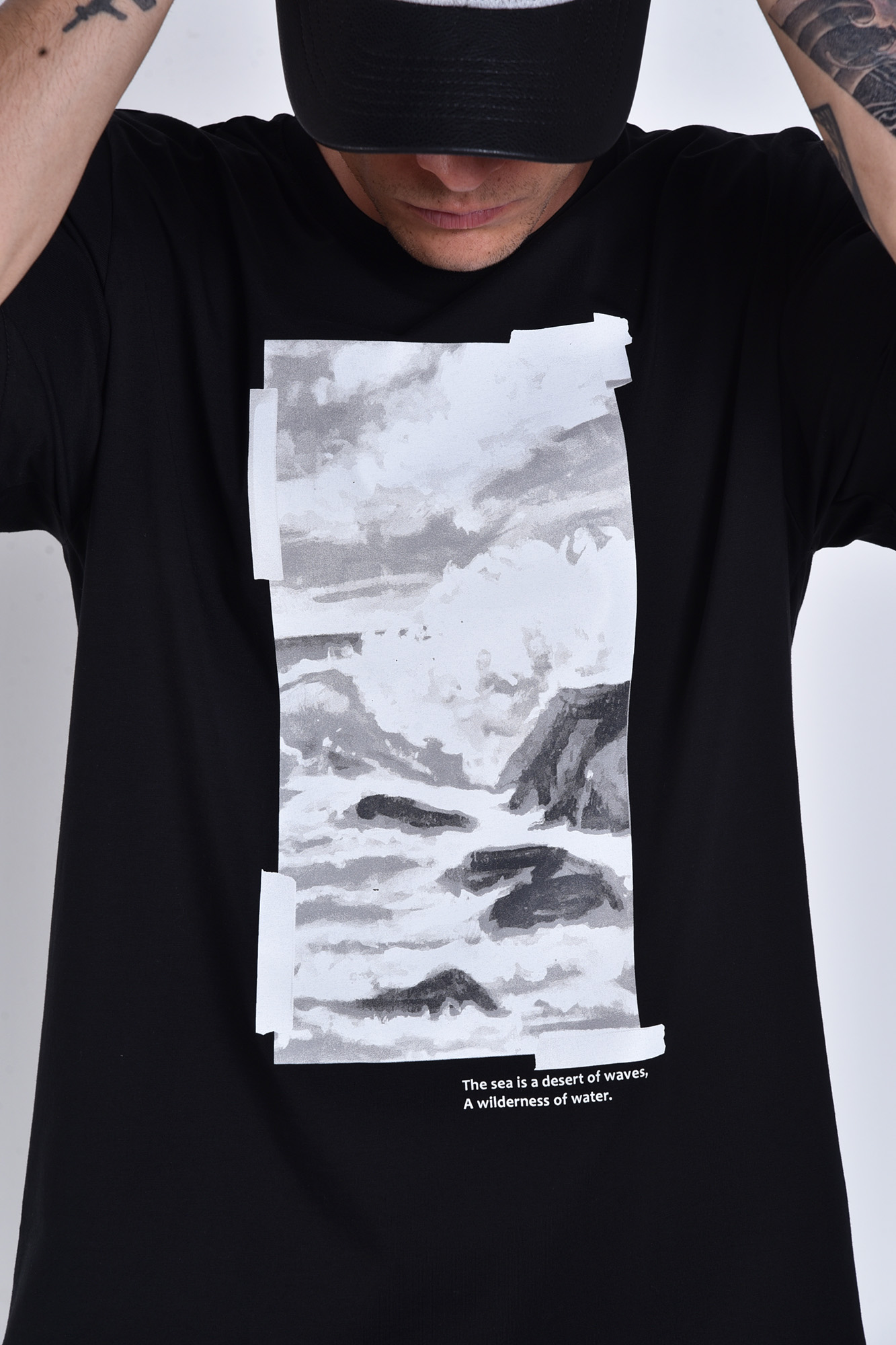 تیشرت آستین کوتاه چاپی مردانه