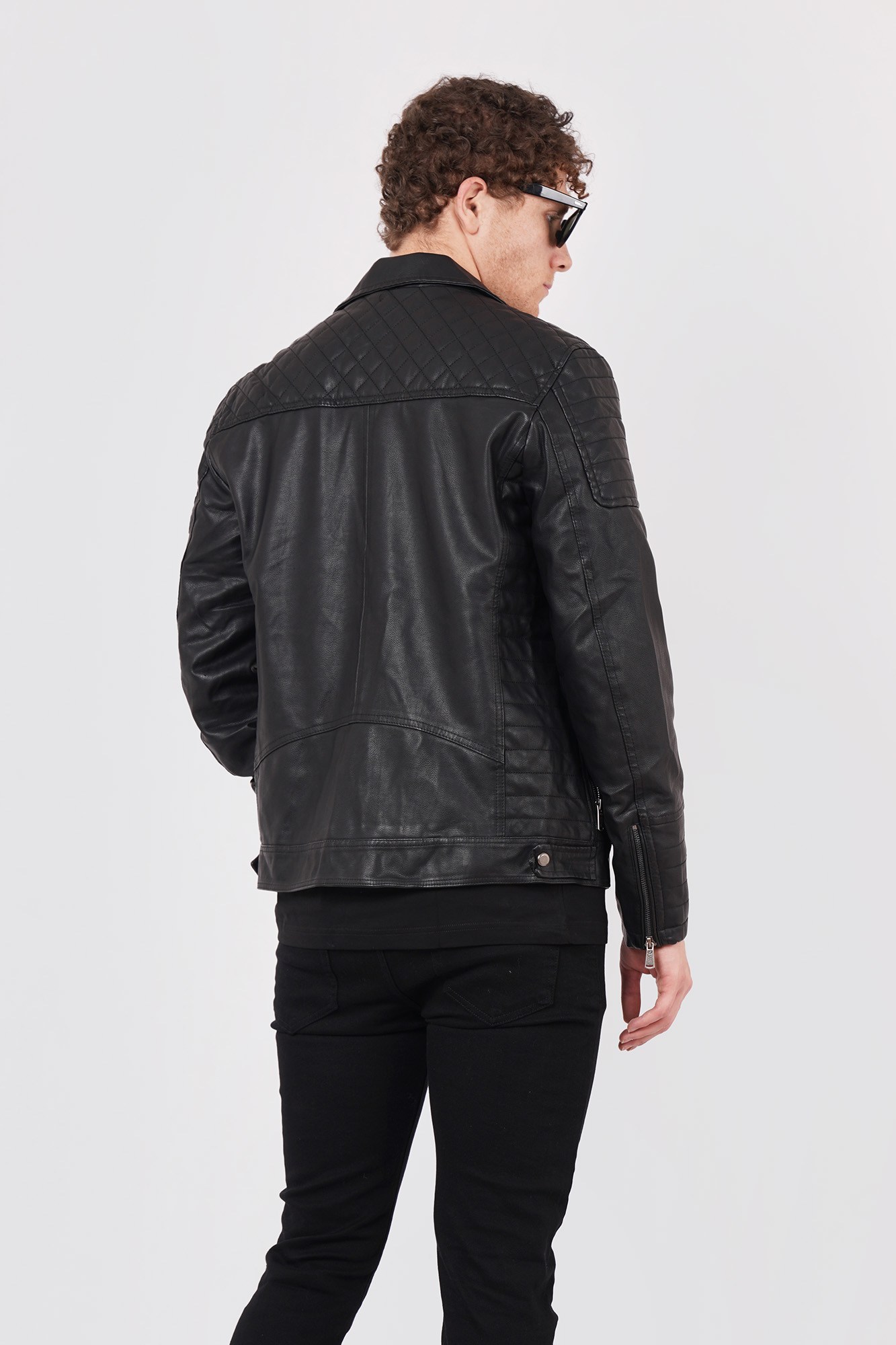 کاپشن کوتاه ساده مردانه