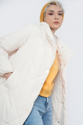 کاپشن بلند ساده زنانه