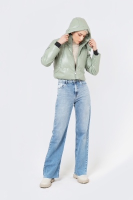 کاپشن کوتاه ساده زنانه