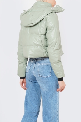 کاپشن کوتاه ساده زنانه