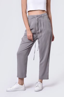 شلوار پارچه ای ساده زنانه