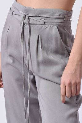 شلوار پارچه ای ساده زنانه