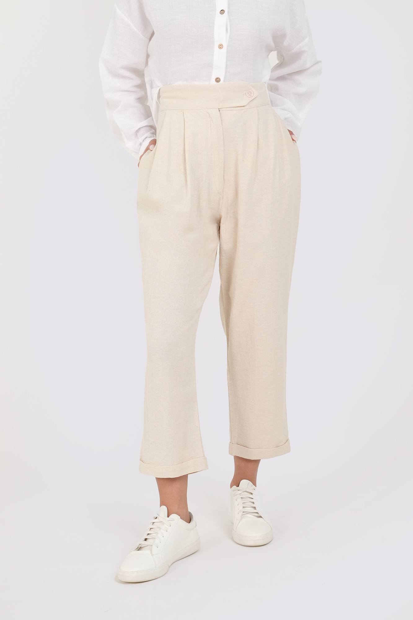 شلوار پارچه ای ساده زنانه