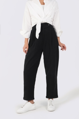 شلوار پارچه ای ساده زنانه