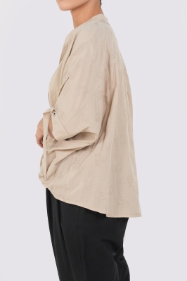 بلوز آستین کوتاه طرحدار زنانه