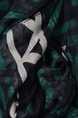 شال طرحدار زنانه