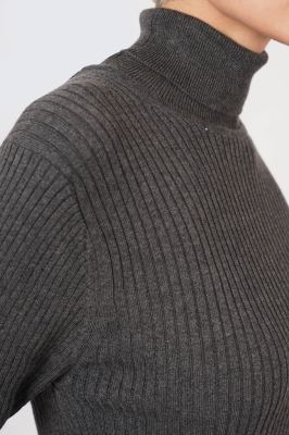 بافت یقه اسکی ساده زنانه