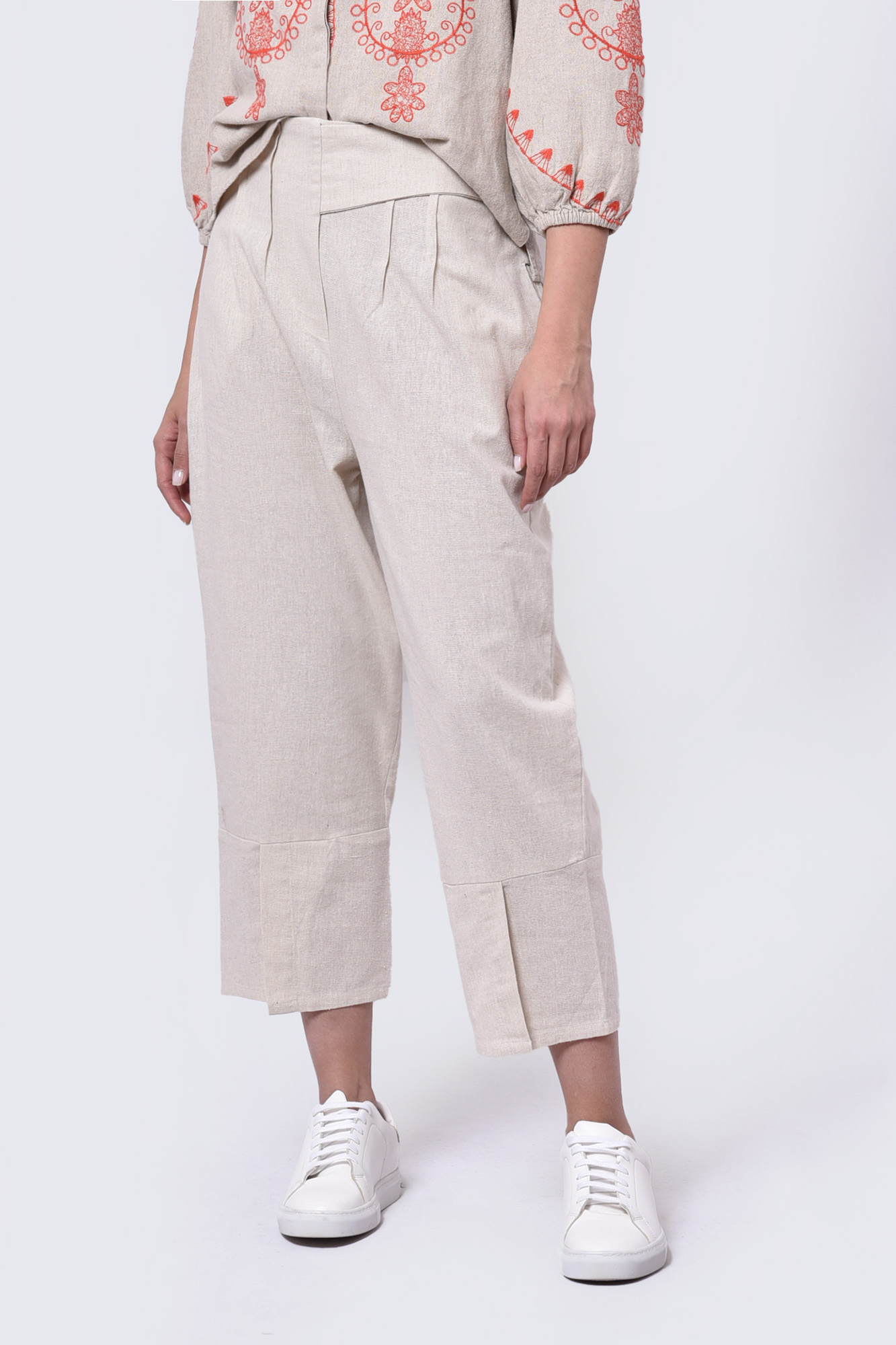 شلوار پارچه ای ساده زنانه