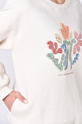 تیشرت آستین بلند چاپی زنانه