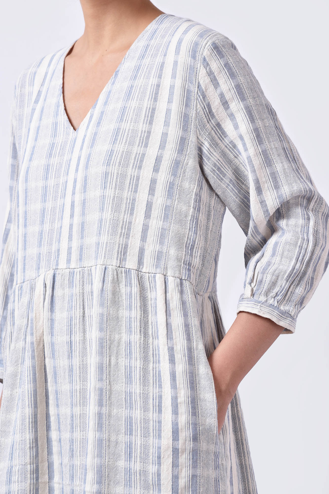 مانتو غیر رسمی راه راه زنانه