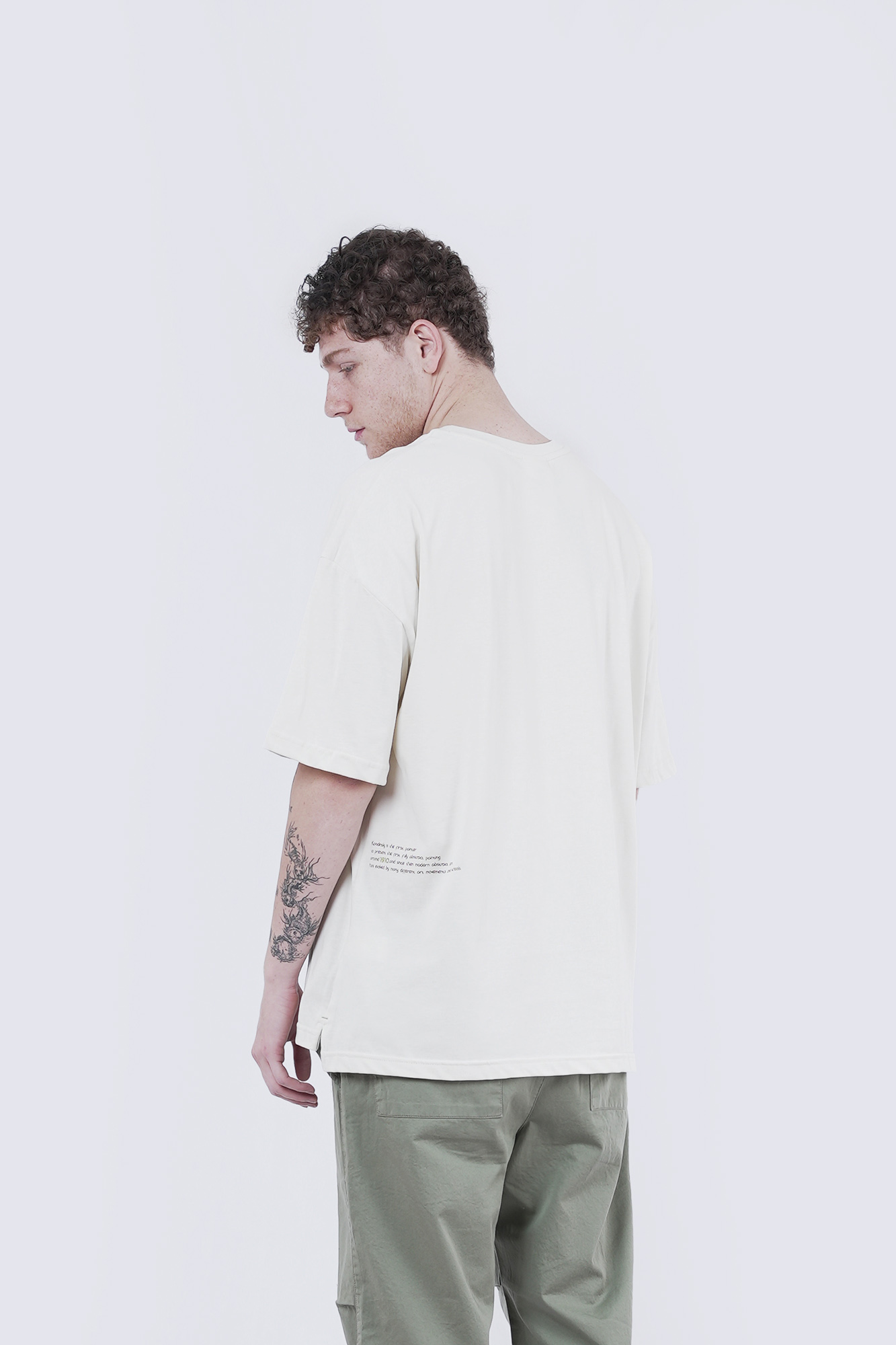 تیشرت آستین کوتاه چاپی مردانه