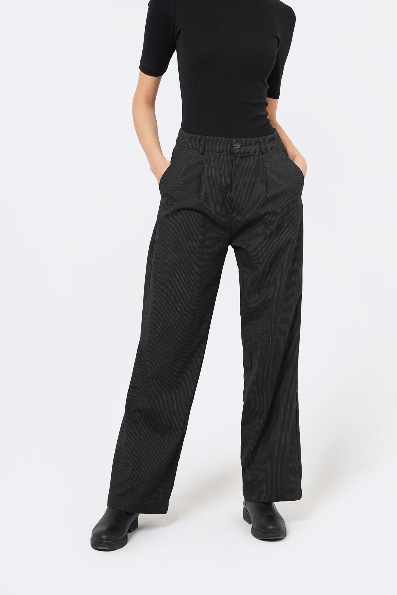 شلوار پارچه ای راه راه زنانه