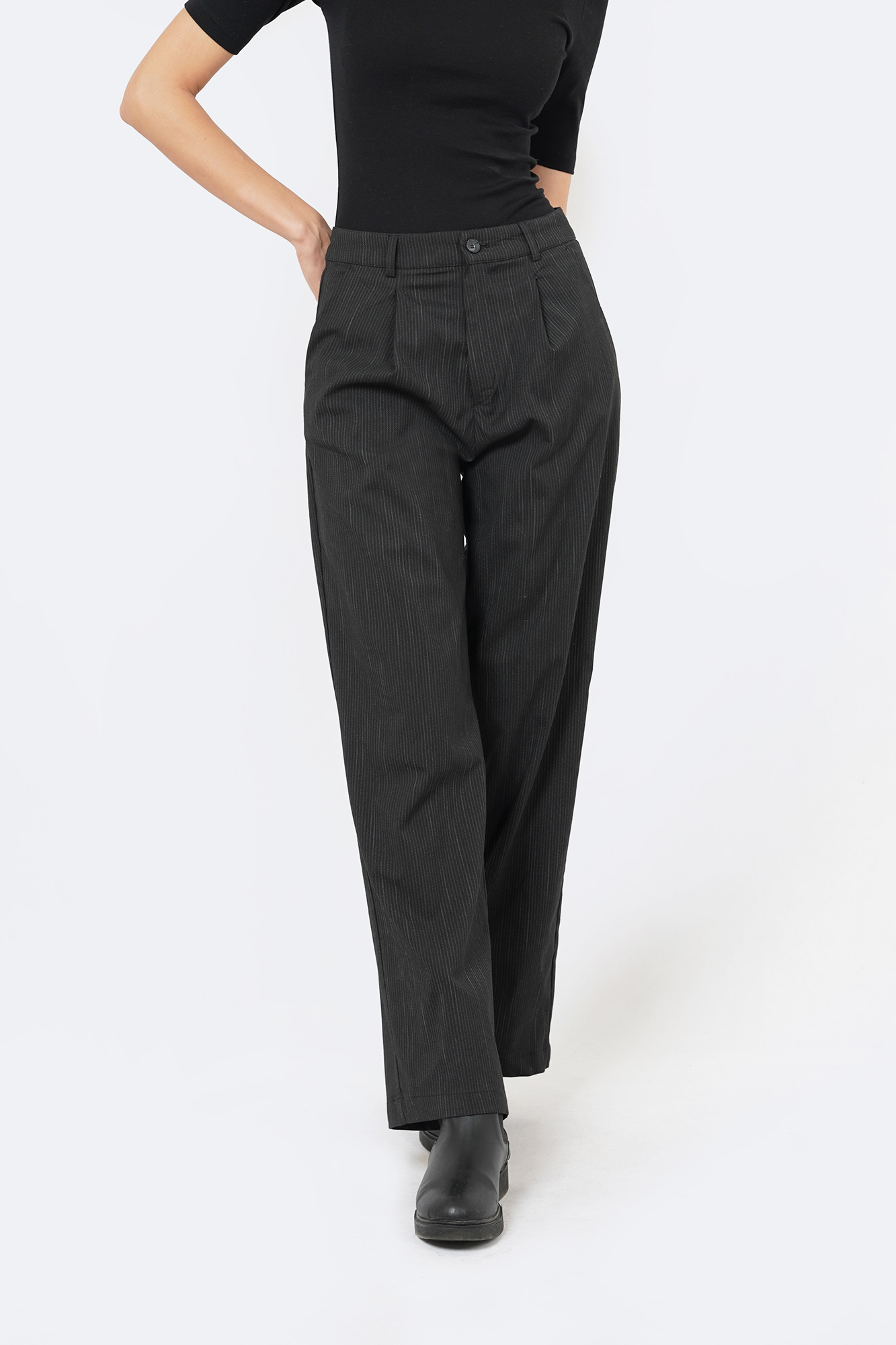 شلوار پارچه ای راه راه زنانه