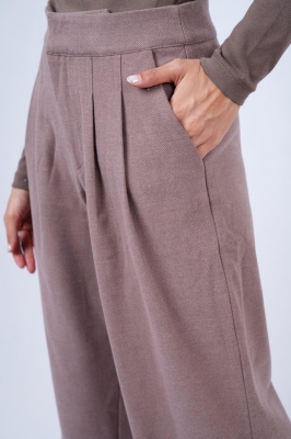 شلوار پارچه ای ساده زنانه