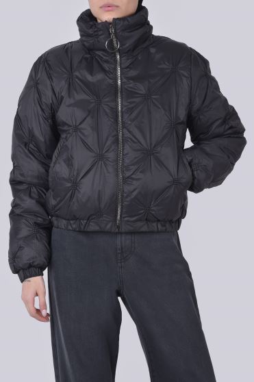 کاپشن کوتاه ساده زنانه