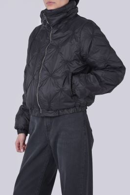 کاپشن کوتاه ساده زنانه