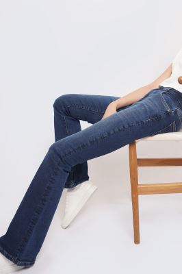 شلوار جین بوت کات