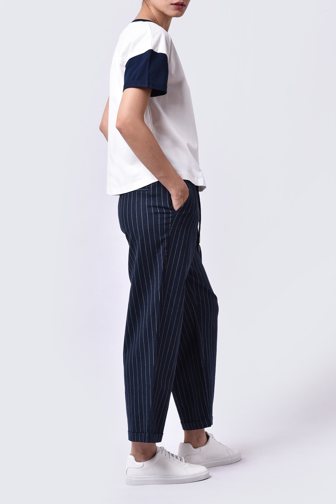 تیشرت آستین کوتاه چاپی زنانه